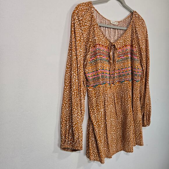 Kori Women's Boho Top. Size Medium. - Picture 4 of 10